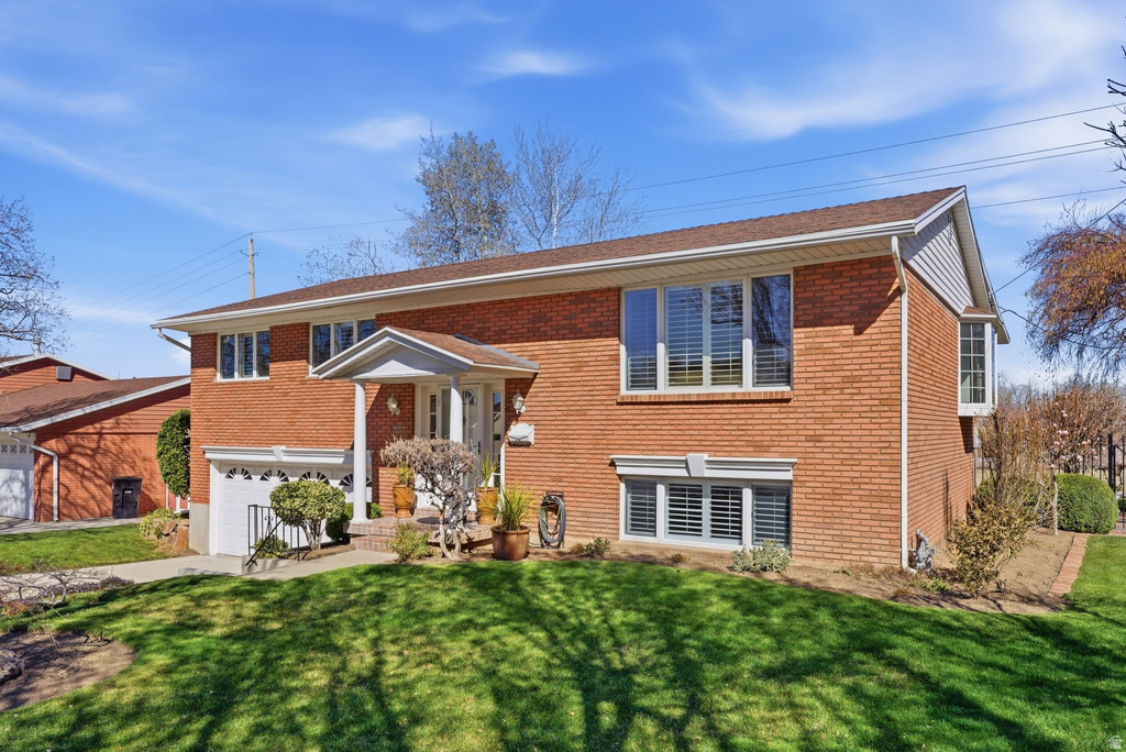 2551 E SUNDOWN AVE Cottonwood Heights, UT 84121