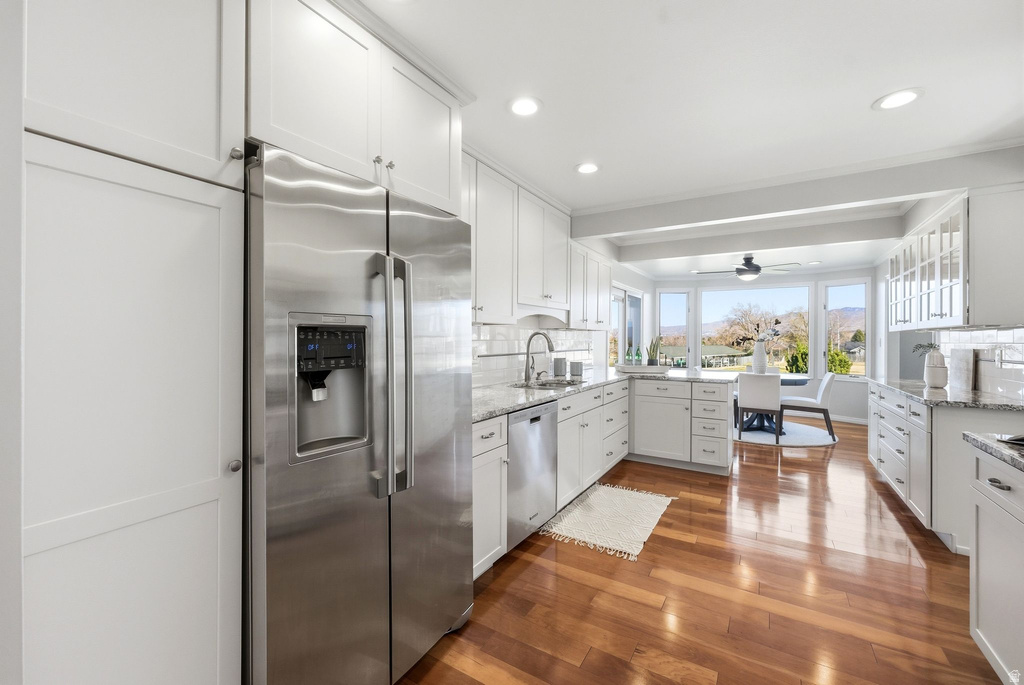 2551 E SUNDOWN AVE Cottonwood Heights, UT 84121