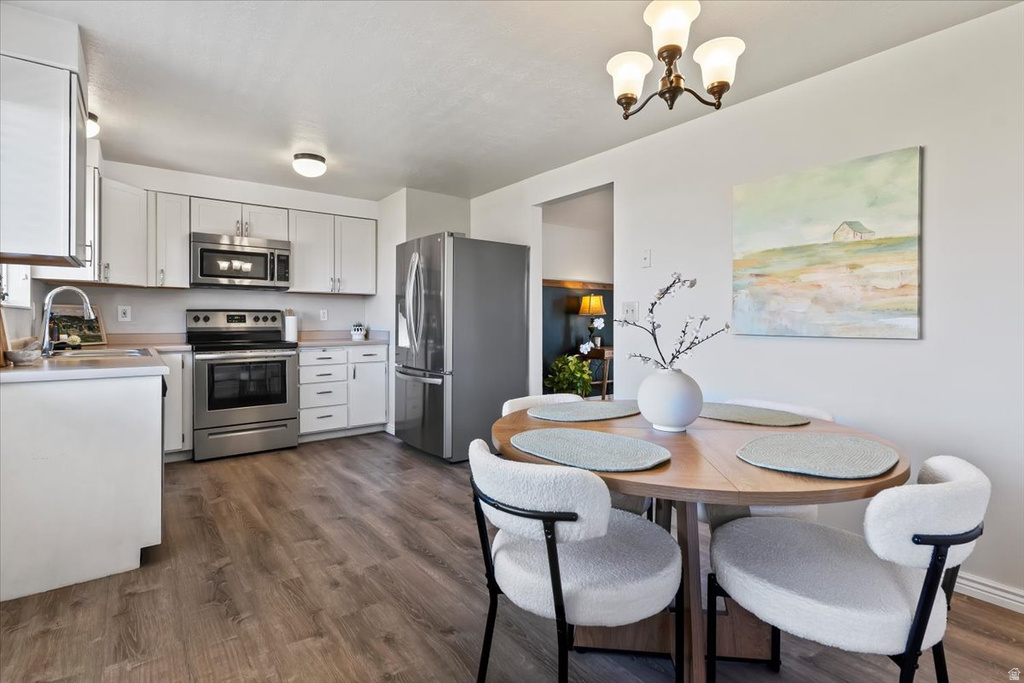 2164 W CAMELOT WAY West Jordan, UT 84084