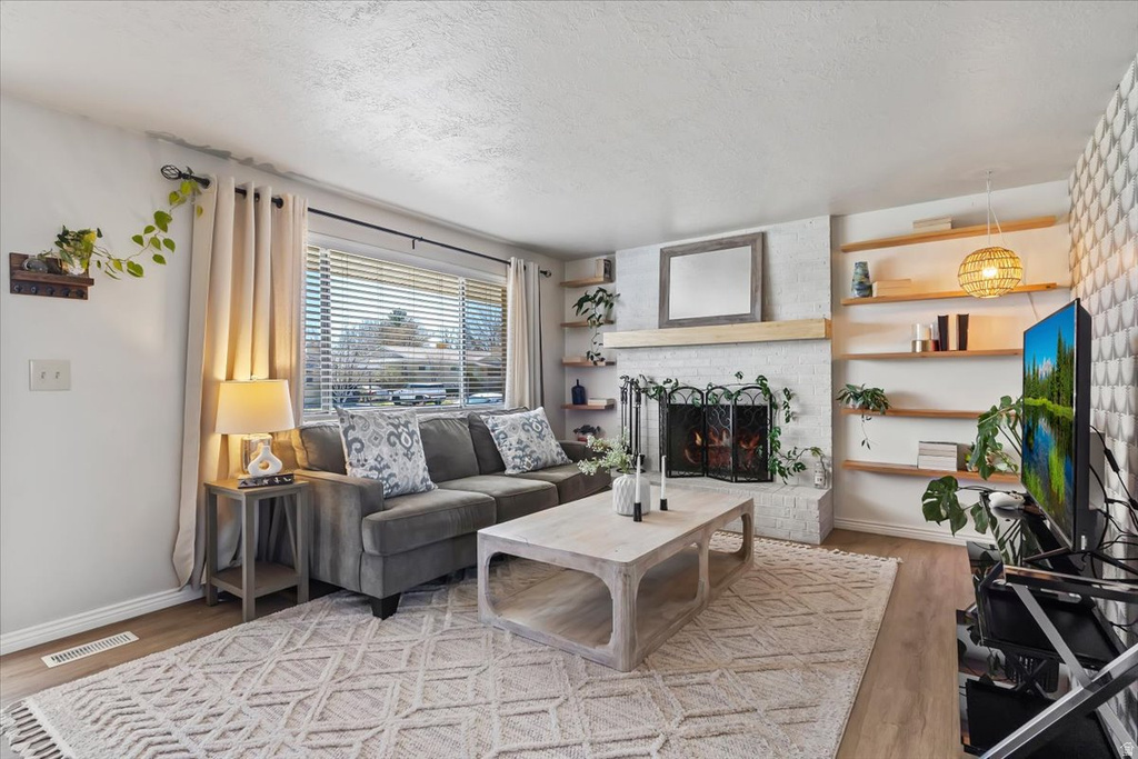 2164 W CAMELOT WAY West Jordan, UT 84084