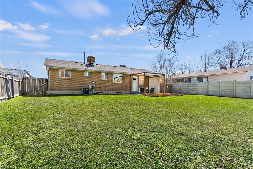 2164 W CAMELOT WAY West Jordan, UT 84084