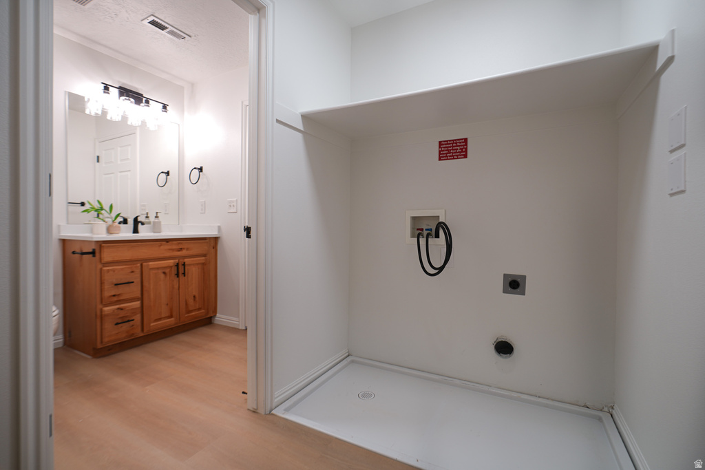 8176 N CEDAR RD #V12 Eagle Mountain, UT 84005