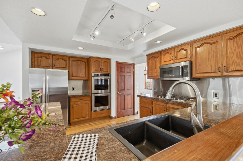 32 NORTHRIDGE WAY Sandy, UT 84092