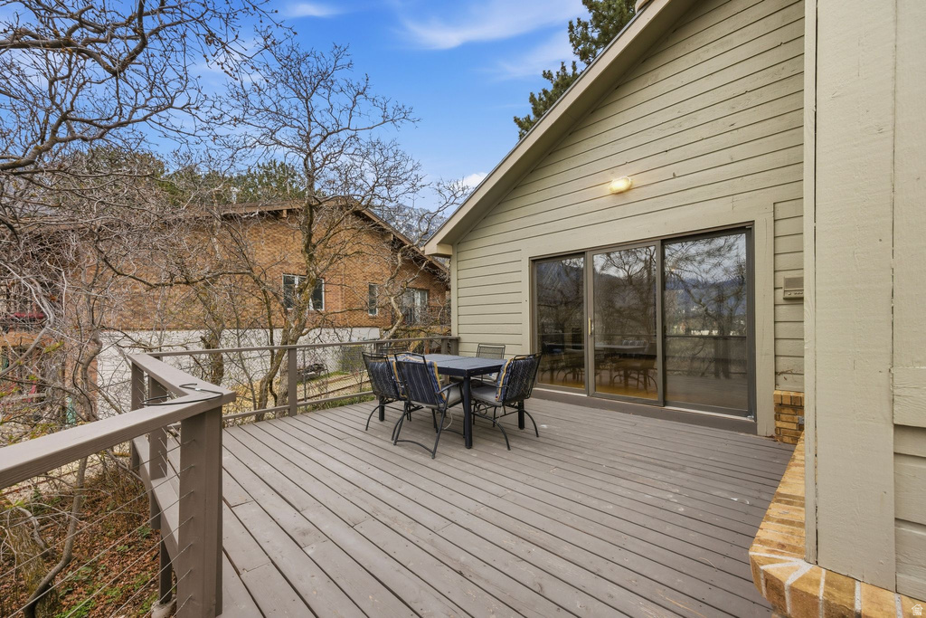 32 NORTHRIDGE WAY Sandy, UT 84092