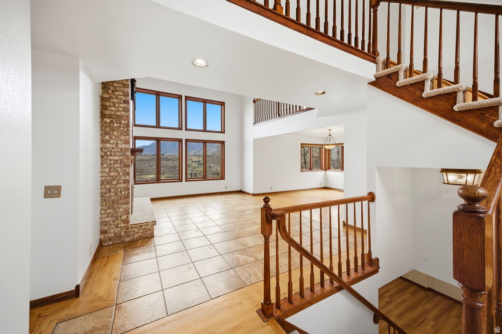 32 NORTHRIDGE WAY Sandy, UT 84092