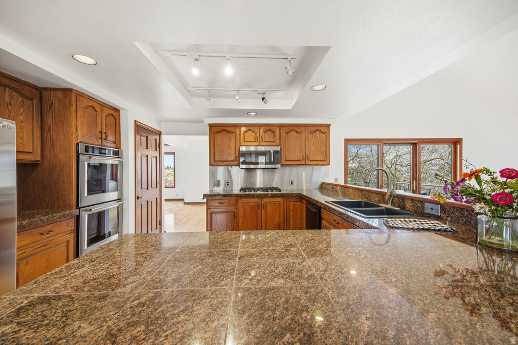 32 NORTHRIDGE WAY Sandy, UT 84092