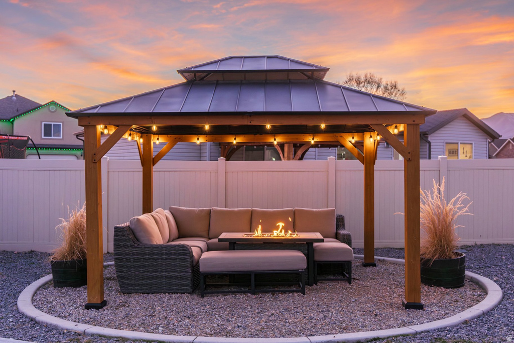 1070 E HUNTER LN Eagle Mountain, UT 84005