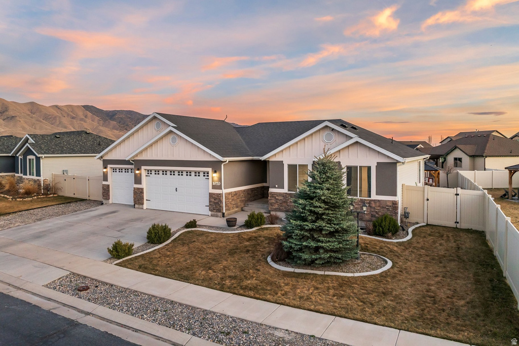 1070 E HUNTER LN Eagle Mountain, UT 84005