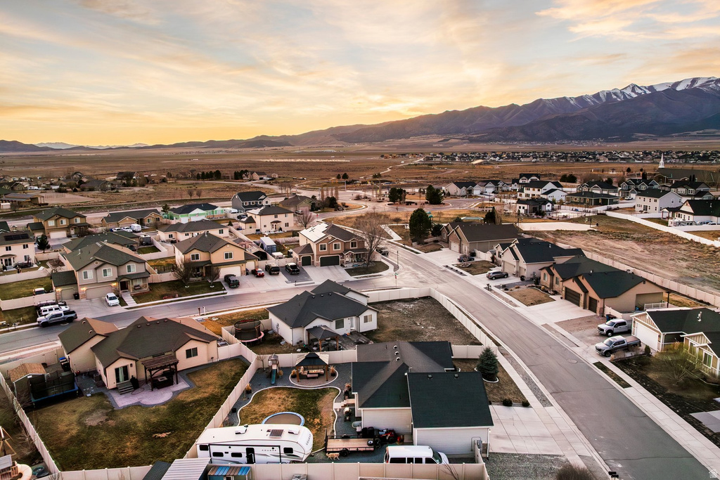 1070 E HUNTER LN Eagle Mountain, UT 84005