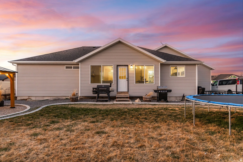 1070 E HUNTER LN Eagle Mountain, UT 84005