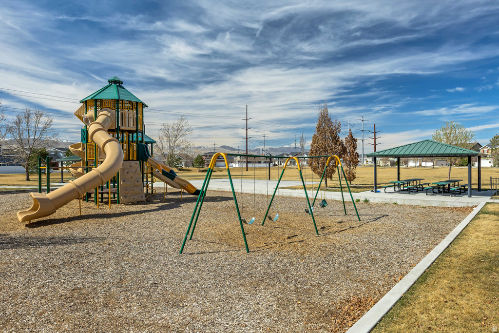 15065 S HONOR DR Bluffdale, UT 84065