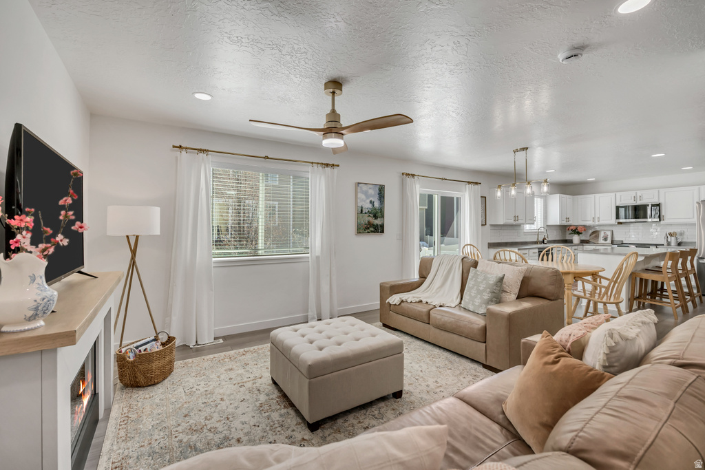 15065 S HONOR DR Bluffdale, UT 84065