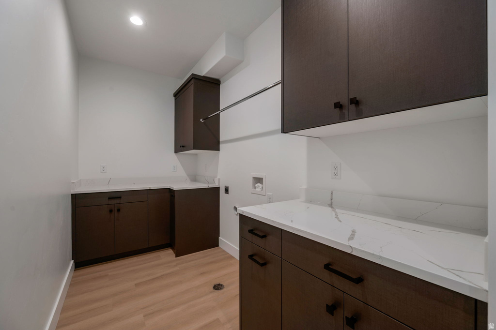 5619 S FOX CHASE DR South Ogden, UT 84403