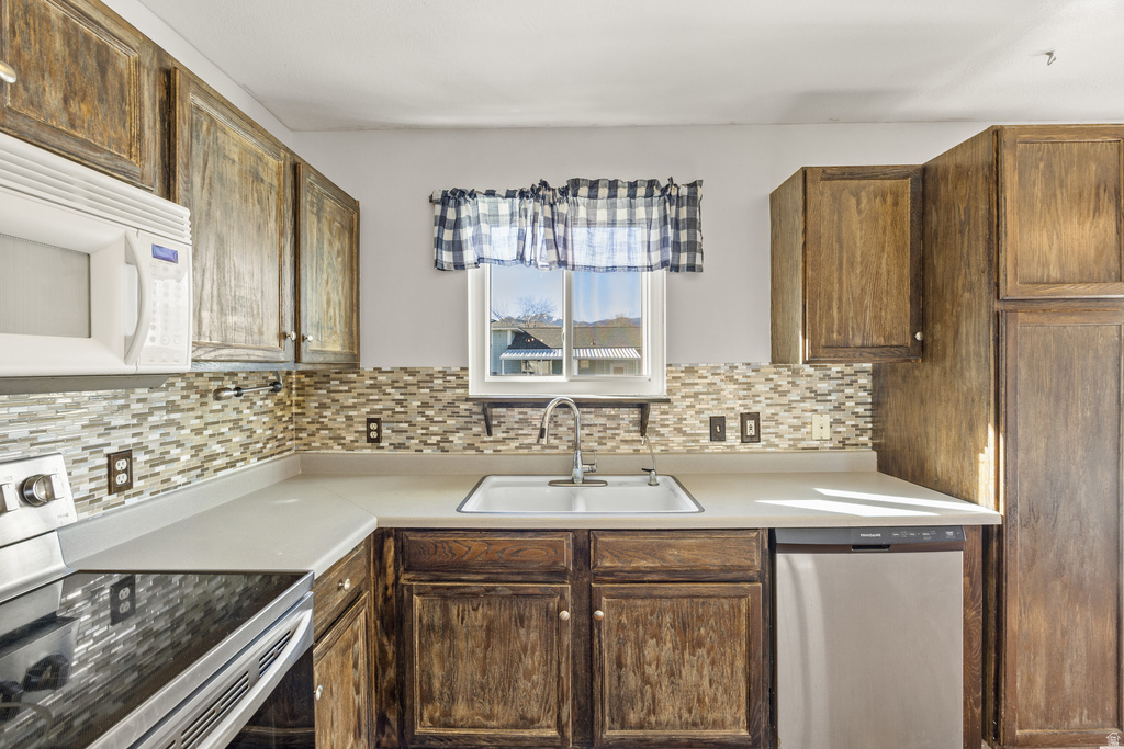 618 E 670 N Tooele, UT 84074