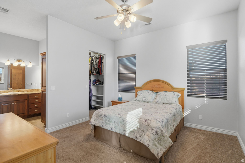 720 E MEADOW LN Washington, UT 84780