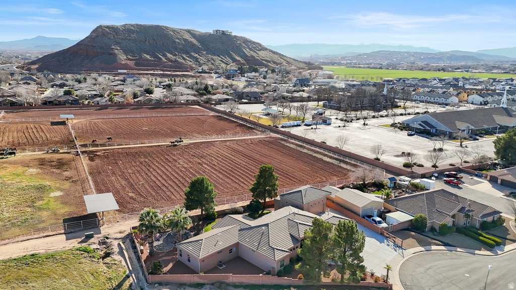 720 E MEADOW LN Washington, UT 84780