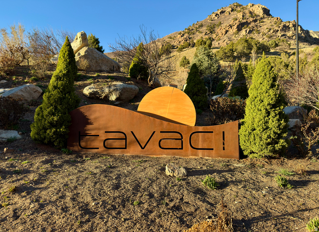 3983 E CANYON ESTATE DR Salt Lake City, UT 84121