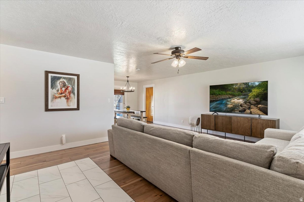 4236 W 2200 N Plain City, UT 84404