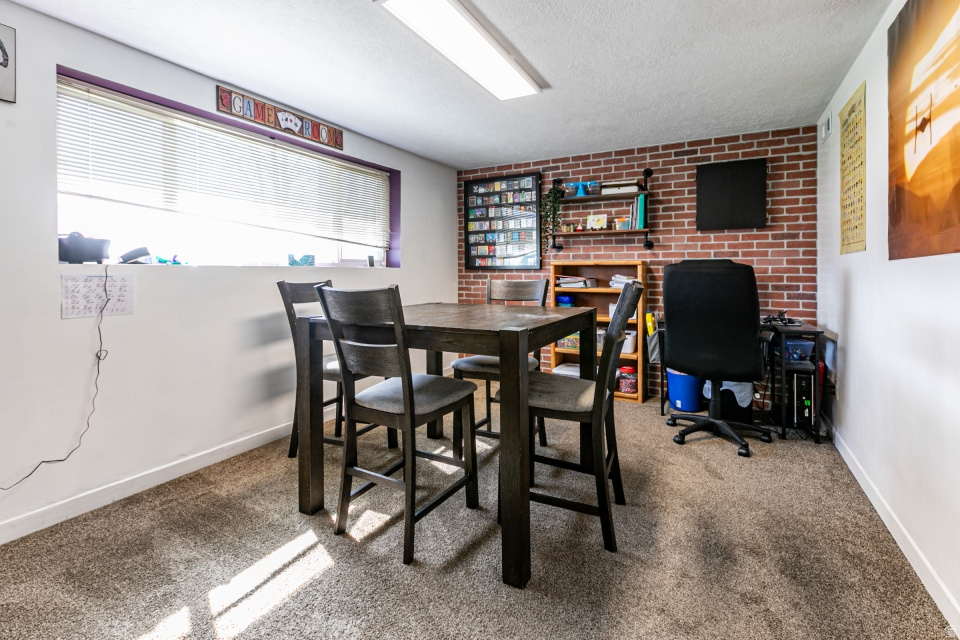 220 W 590 N Layton, UT 84041