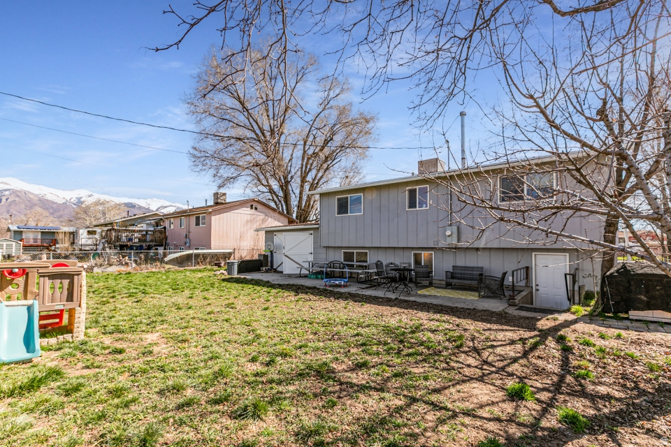 220 W 590 N Layton, UT 84041
