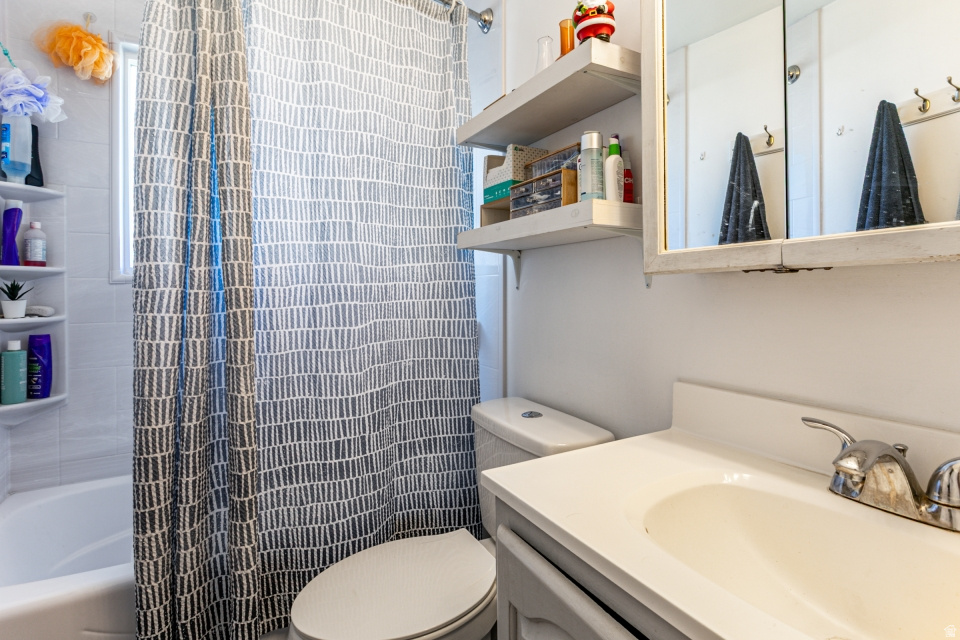 220 W 590 N Layton, UT 84041