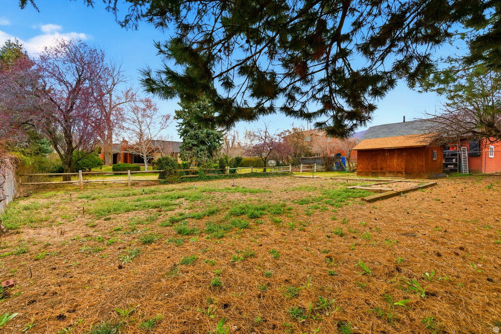 1690 E GENTILE ST Layton, UT 84040