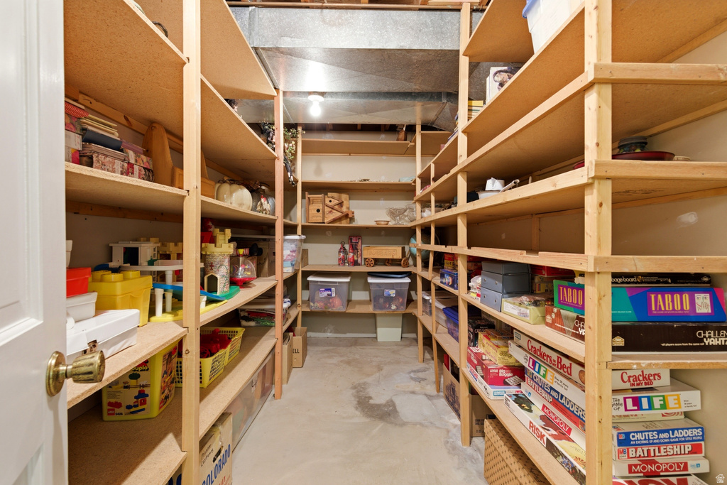 1690 E GENTILE ST Layton, UT 84040