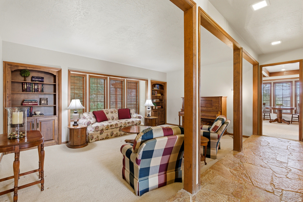 1690 E GENTILE ST Layton, UT 84040