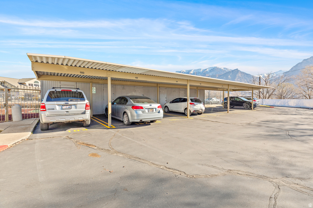 1638 WOODLAND DR Provo, UT 84604