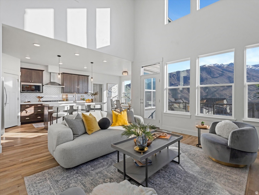 14679 S GLACIAL PEAK DR Draper, UT 84020