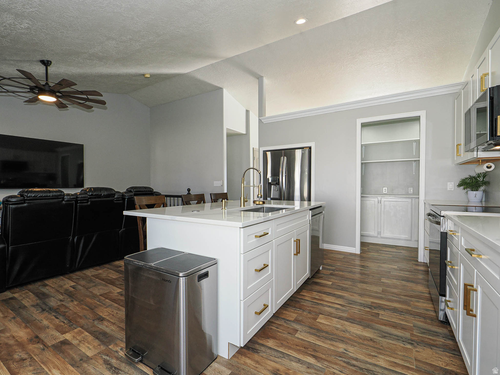 13830 S LITTLE WATER PEAK DR Riverton, UT 84096