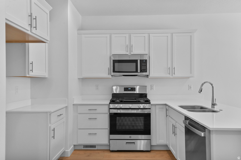 6637 N SALTY LN Eagle Mountain, UT 84005