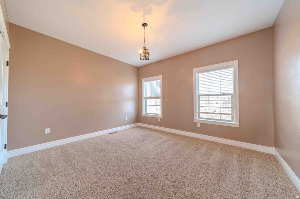 85 S CONSTITUTION DR Roosevelt, UT 84066