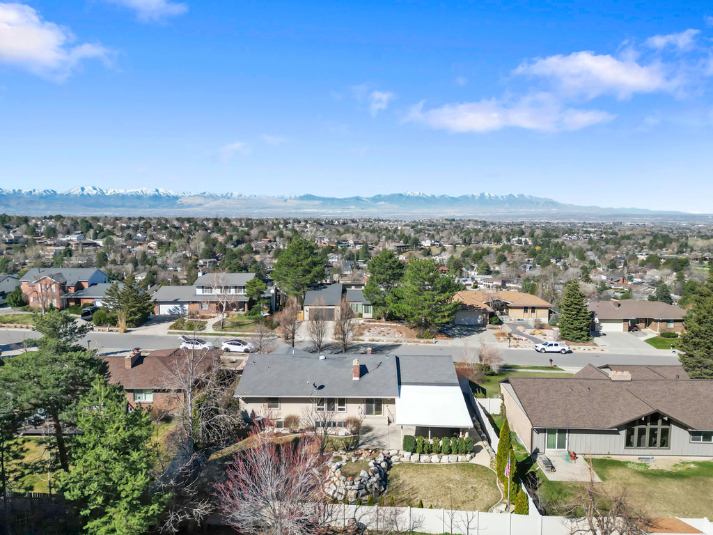 8711 S RUSTLER RD Cottonwood Heights, UT 84093