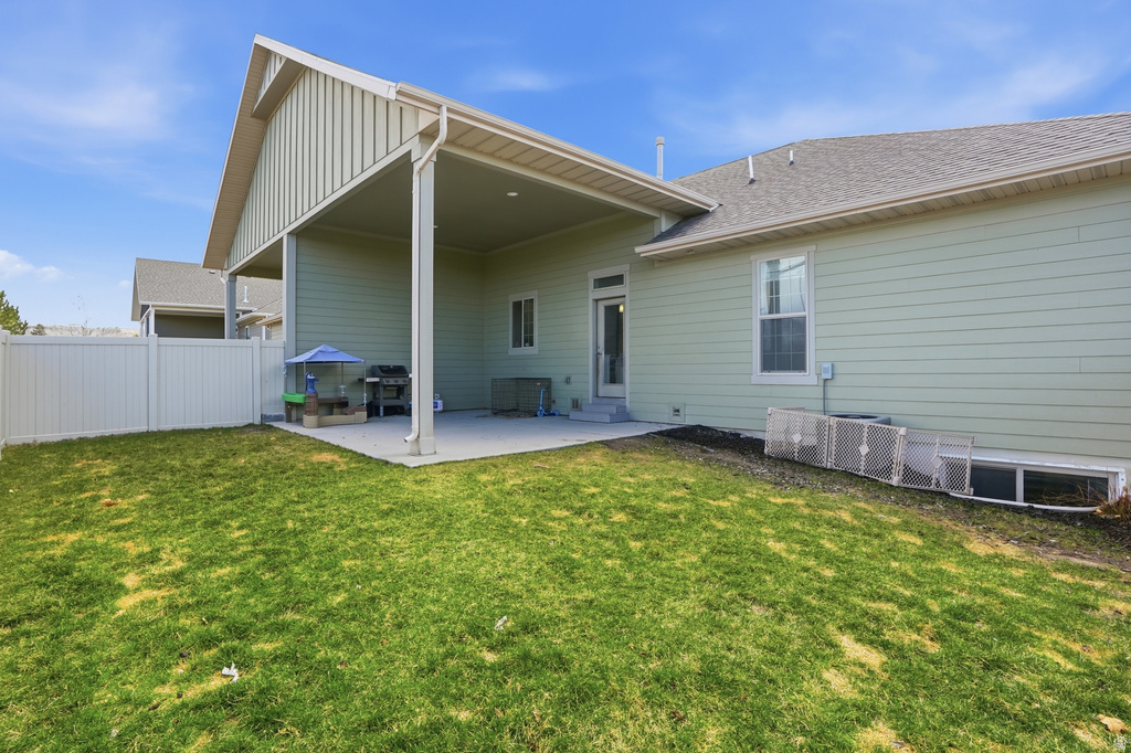 583 E GLENPOINT CT Stansbury Park, UT 84074