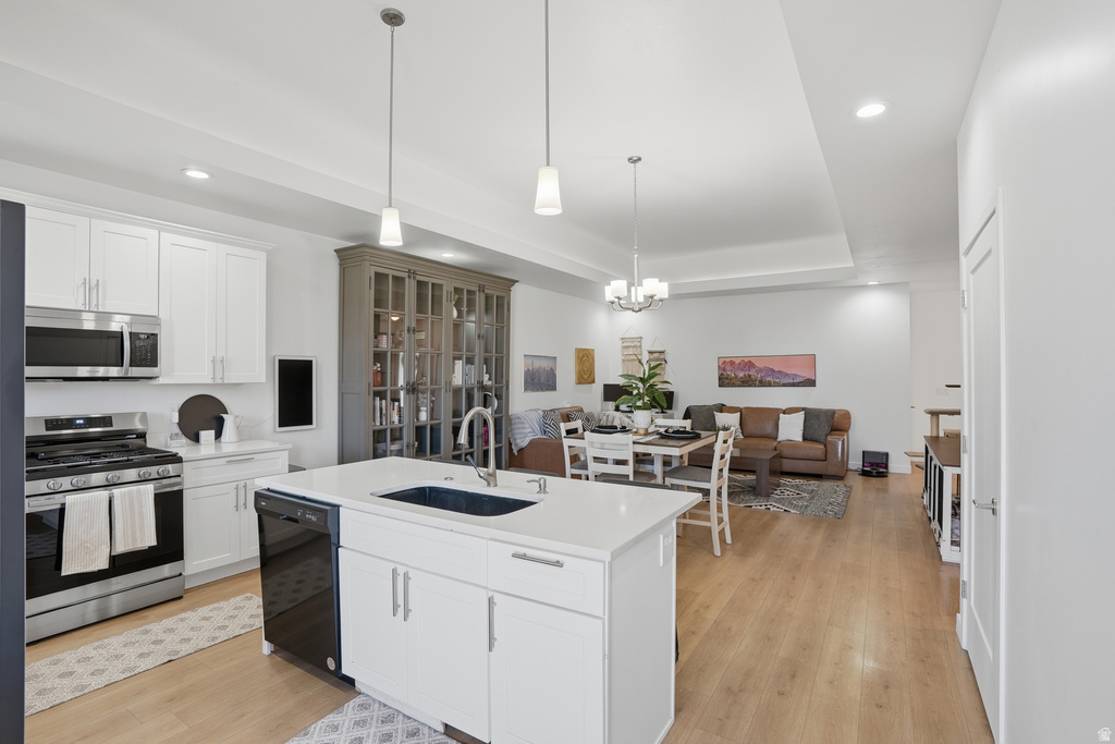 583 E GLENPOINT CT Stansbury Park, UT 84074