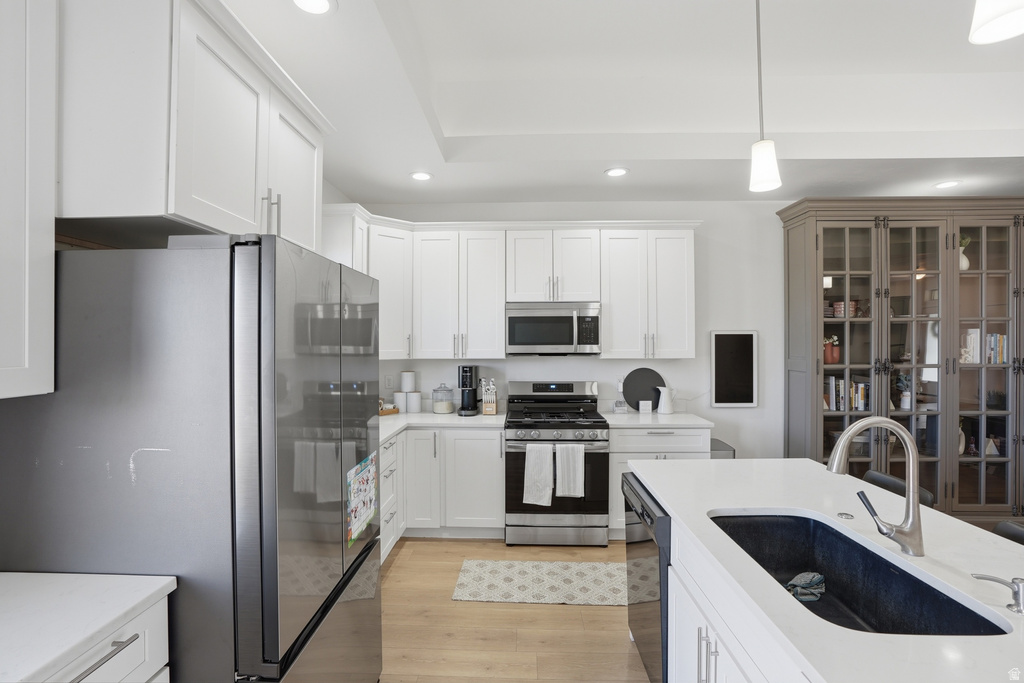 583 E GLENPOINT CT Stansbury Park, UT 84074