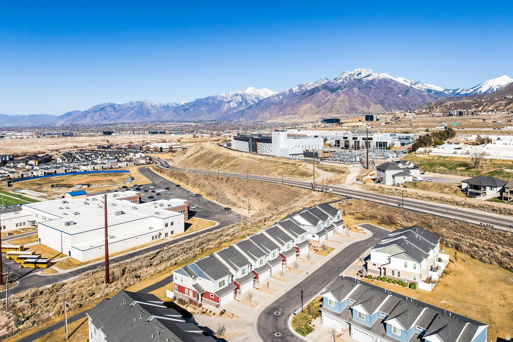 688 W GALLANT DR Bluffdale, UT 84065