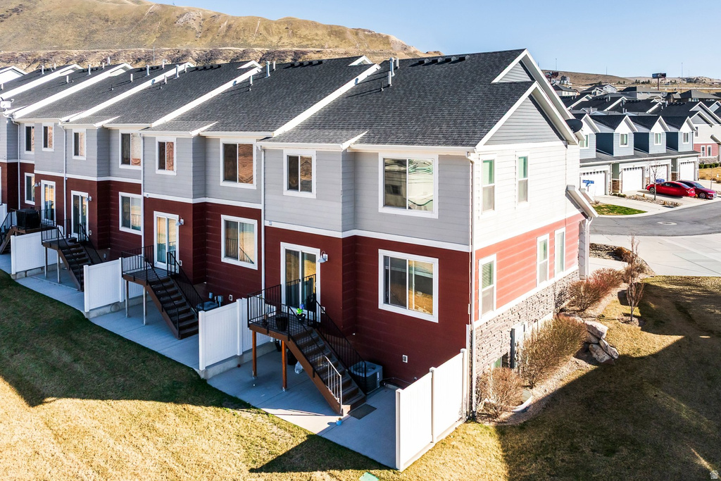 688 W GALLANT DR Bluffdale, UT 84065