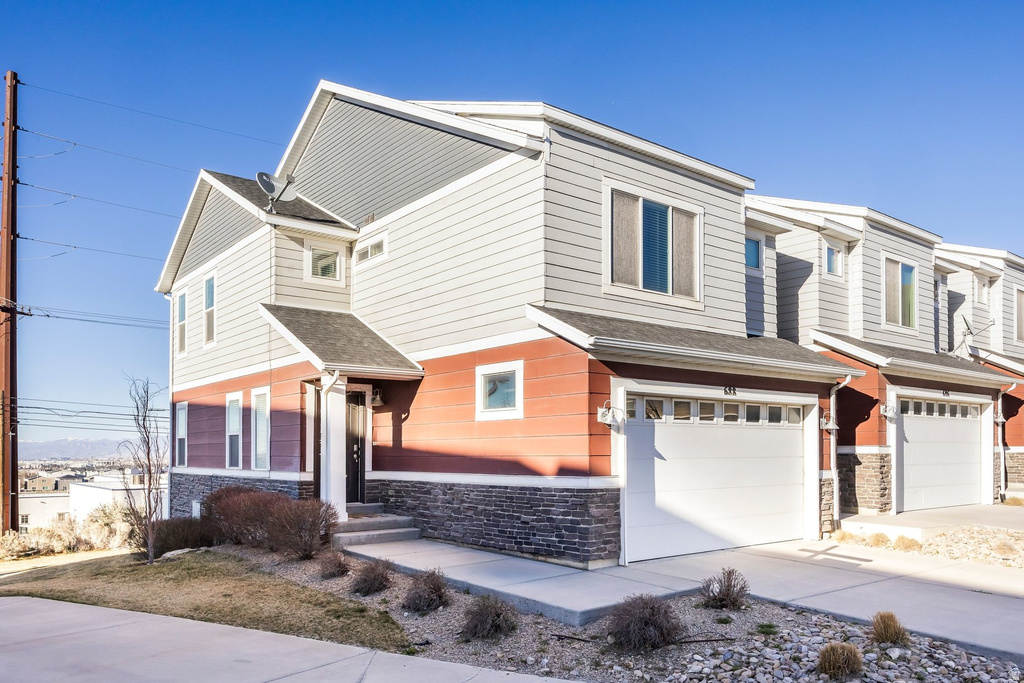 688 W GALLANT DR Bluffdale, UT 84065