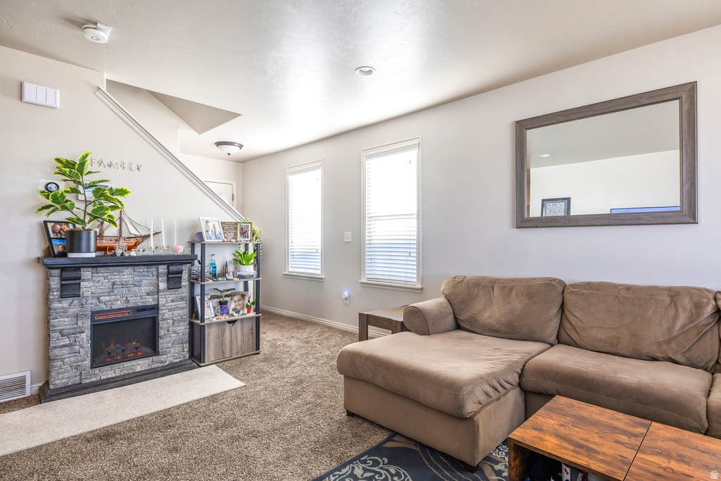 688 W GALLANT DR Bluffdale, UT 84065