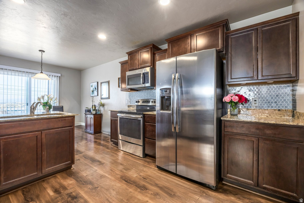 688 W GALLANT DR Bluffdale, UT 84065