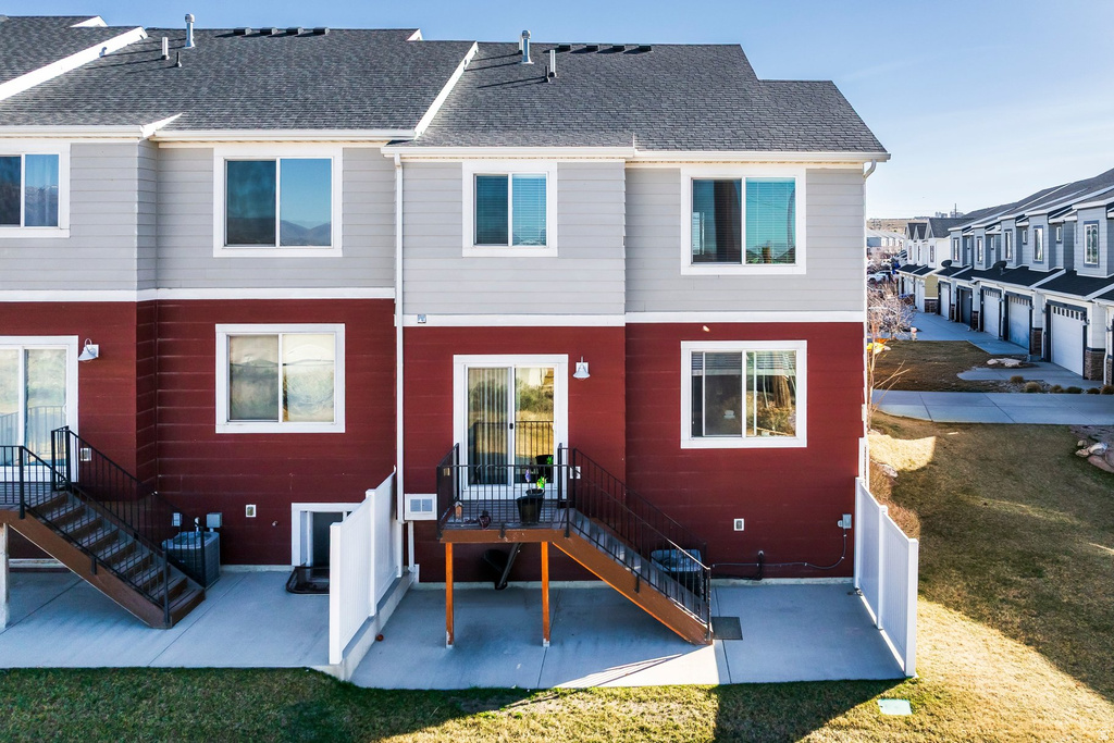 688 W GALLANT DR Bluffdale, UT 84065