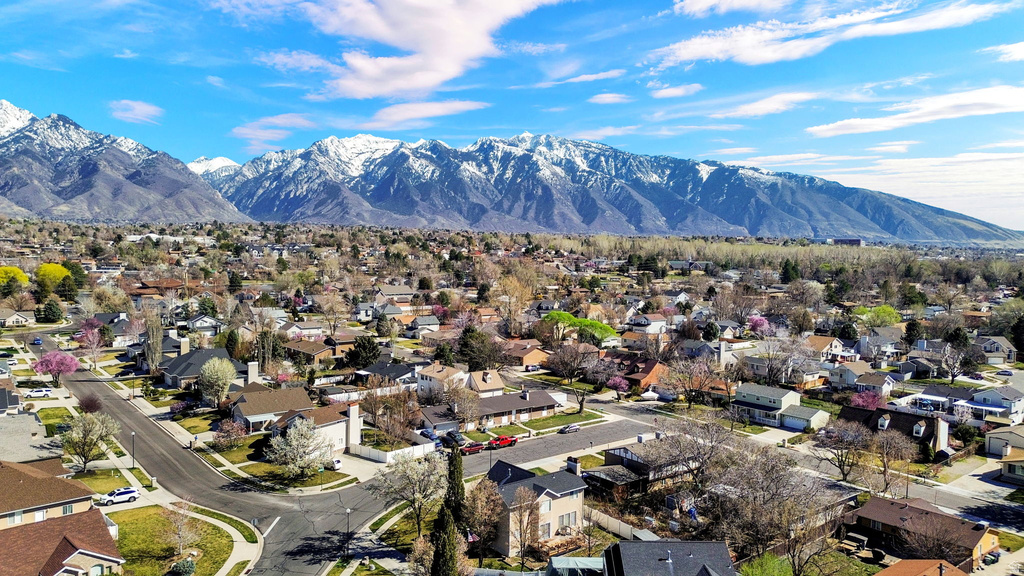 8450 S 865 E Sandy, UT 84094