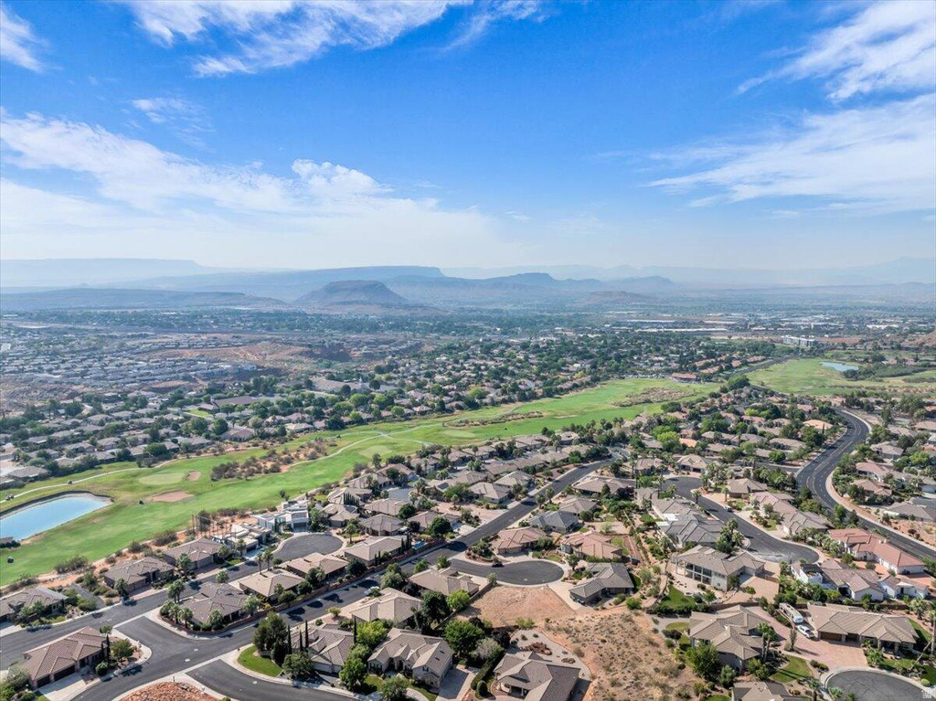 1086 W MONTEZUMA CIR Washington, UT 84780