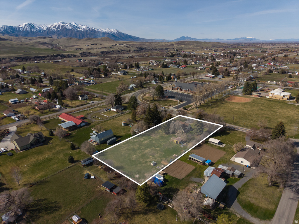 140 W 9100 S Paradise, UT 84328