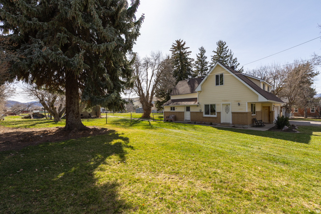 140 W 9100 S Paradise, UT 84328