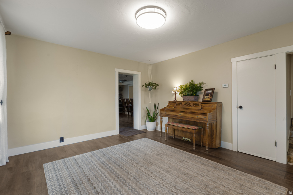 140 W 9100 S Paradise, UT 84328