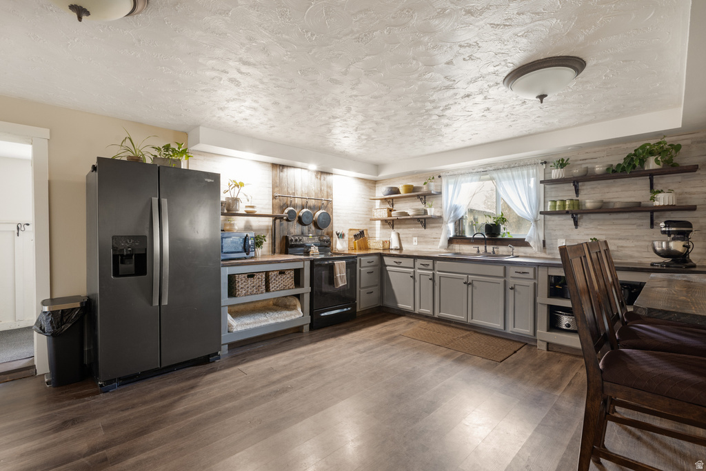 140 W 9100 S Paradise, UT 84328