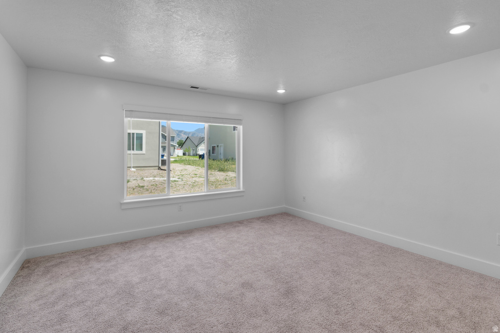 264 W 2911 S #713 Nibley, UT 84321